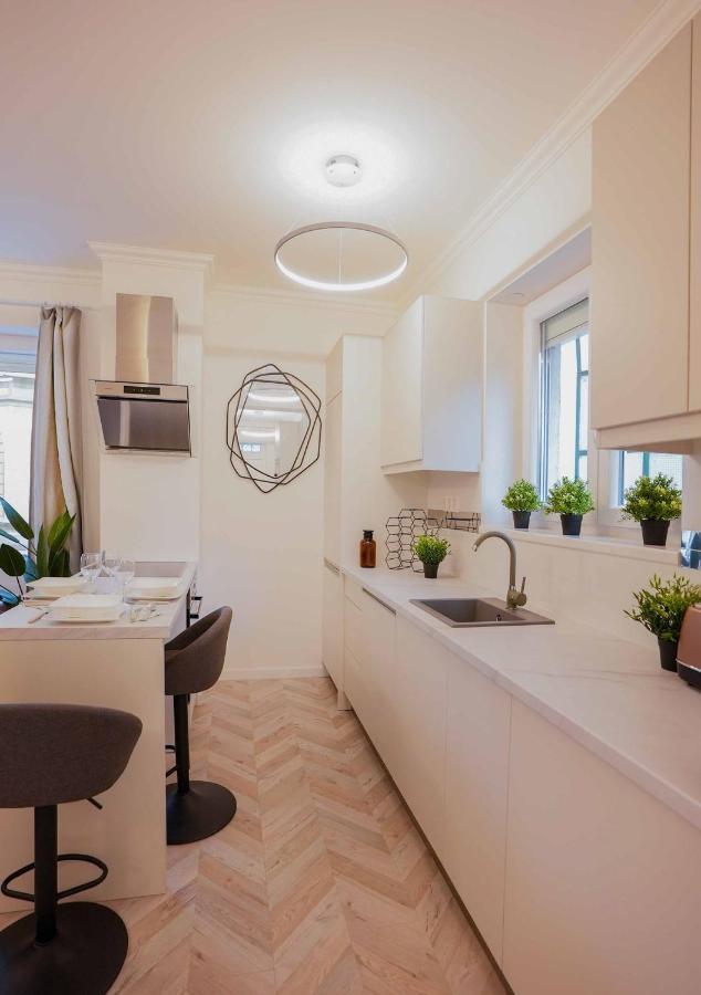 Corvin Avenue Premium Central Apartment Budapeste Exterior foto