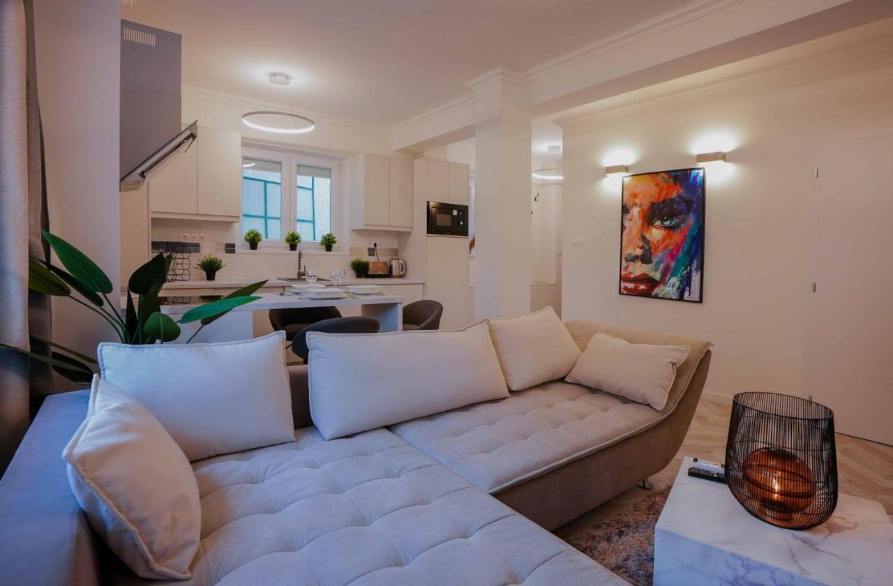 Corvin Avenue Premium Central Apartment Budapeste Exterior foto