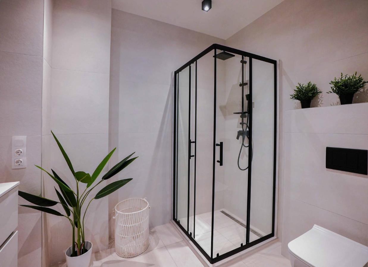 Corvin Avenue Premium Central Apartment Budapeste Exterior foto